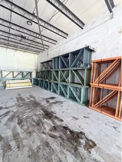 Pallet racks
