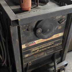 Lincoln Electric Arc Welder 250