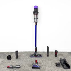Dyson Cyclone V11 Torque Drive Handheld Stick Cordless Vacuum Cleaner w/ attachments 