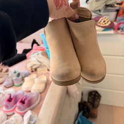 Girl boots