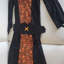 Girls Witch COSTUME. 7YR/8YR/9YROLD