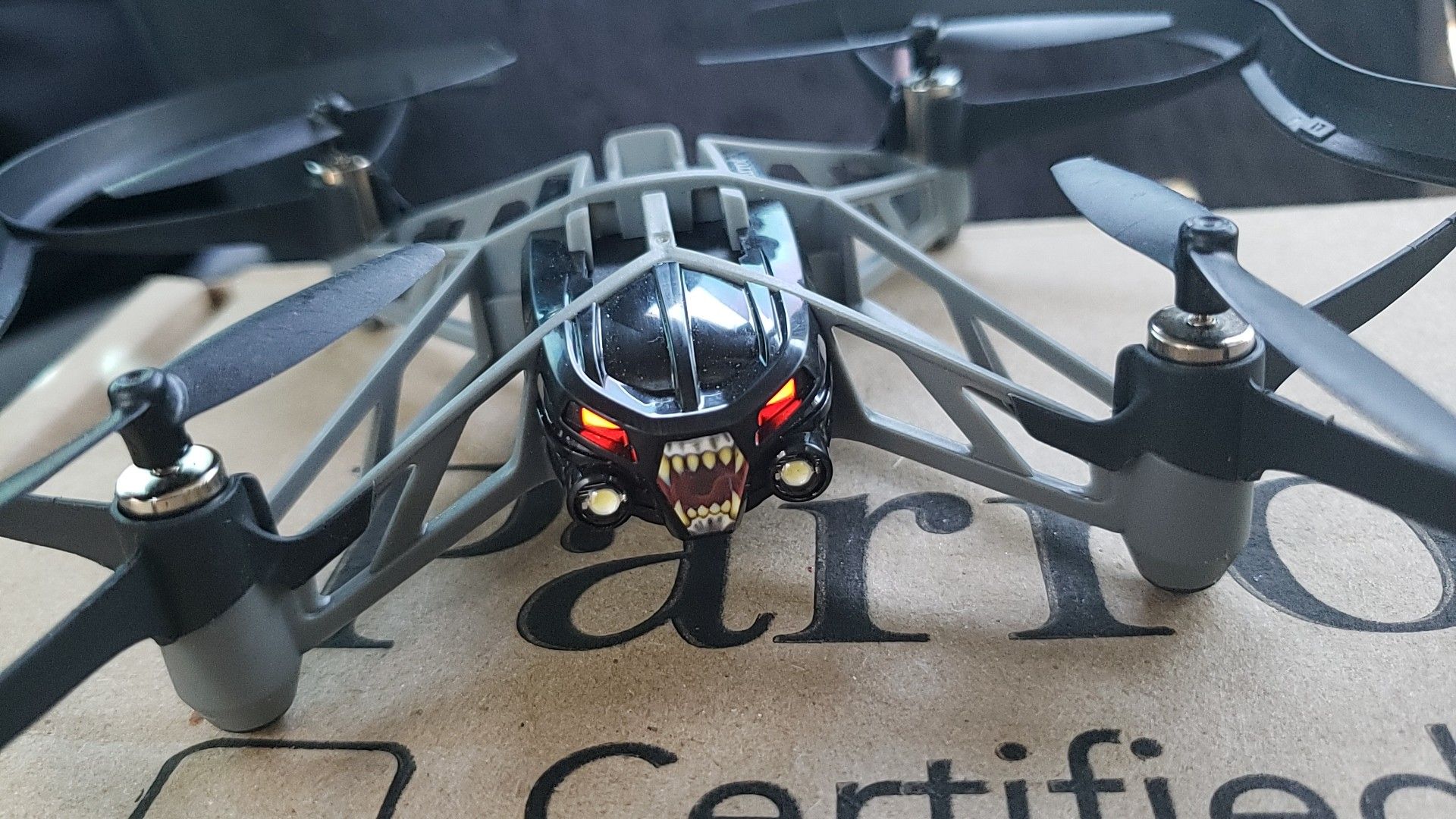Parrot mini drone (S.W.A.T)
