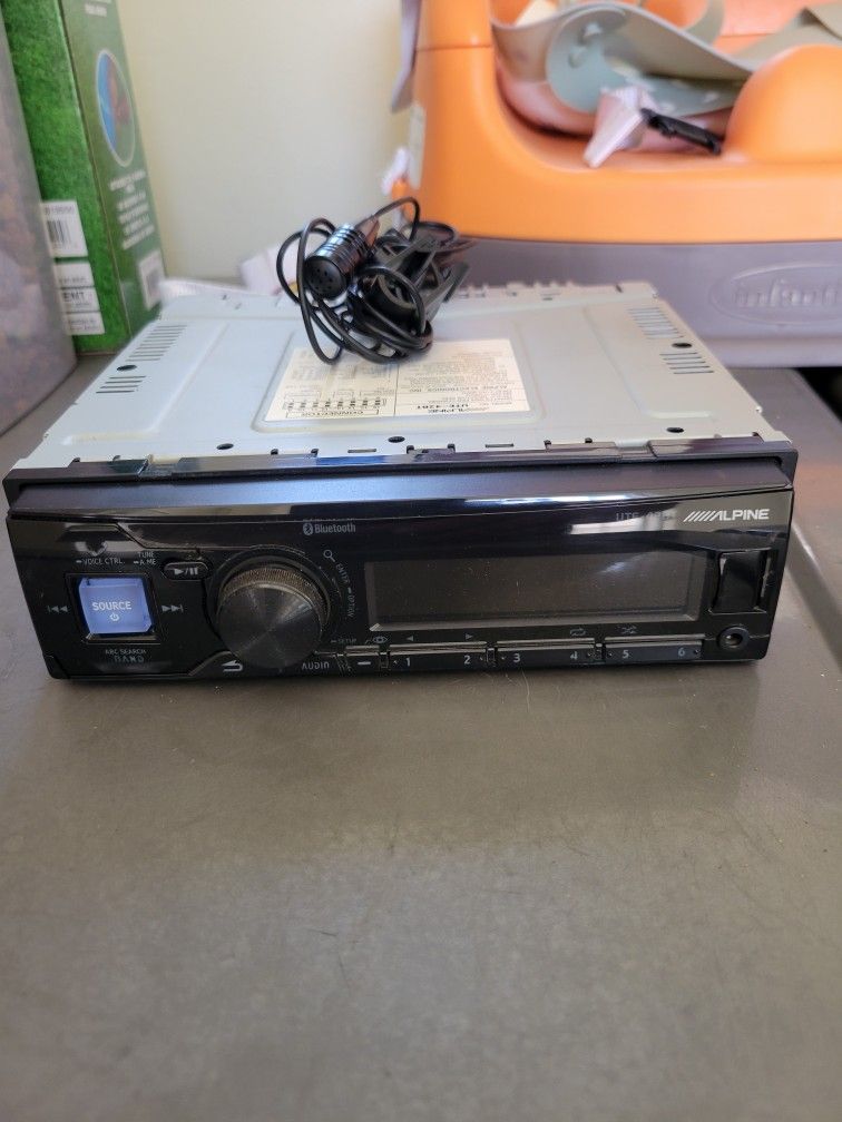 Alpine Stereo 