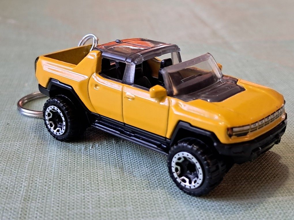 Keychain 2020 HUMMER EV pickup Truck Key Chain