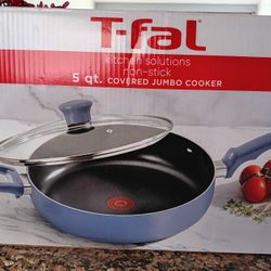 New T-Fal Jumbo Cooker Covered Nonstick Skillet Blue
