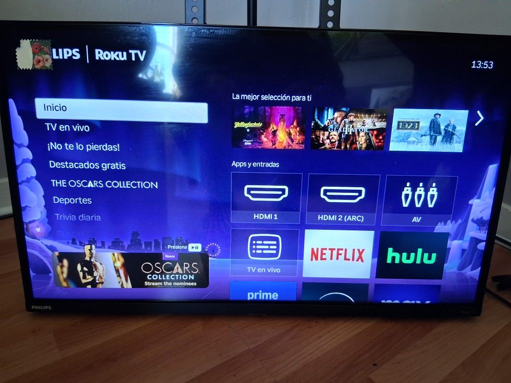 Rokutv 32in . + HP Monitor