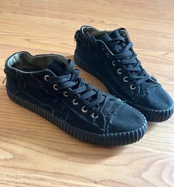 Women’s Shoes
