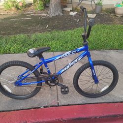 Se vende bicicleta usada size 18 en PASADENA TX