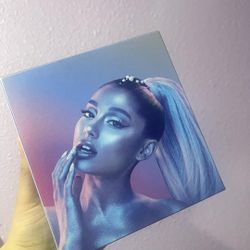 Ariana Grande Cloud Perfume