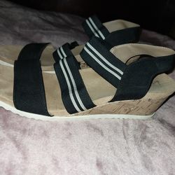 Wedge Sandals Size 10