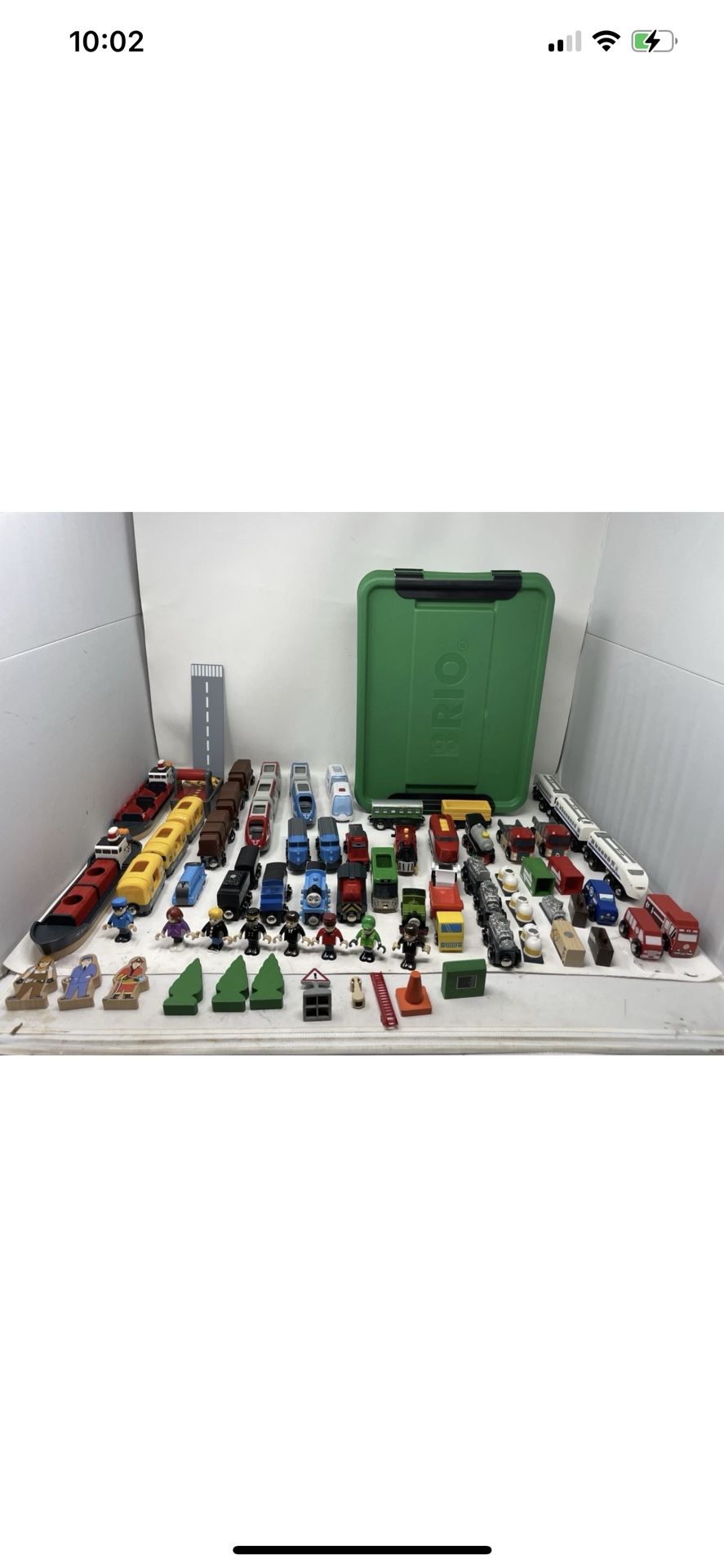 Brio Many vehicles and figures of the collectible brio Check Photos For Details