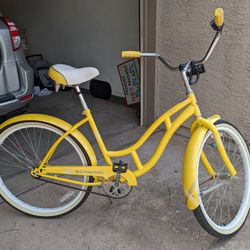 Women's Yellow Schwinn Bike