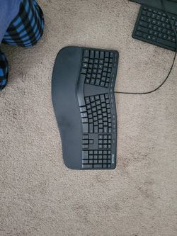 Microsoft - LXM-00001 Ergonomic Full-size Wired Mechanical Keyboard - Black