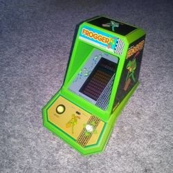 Coleco Frogger Electronic Tabletop Game Tested and Working See Pics 
