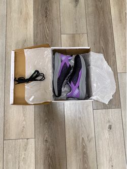Athletic Sneakers in Great Condition 👟