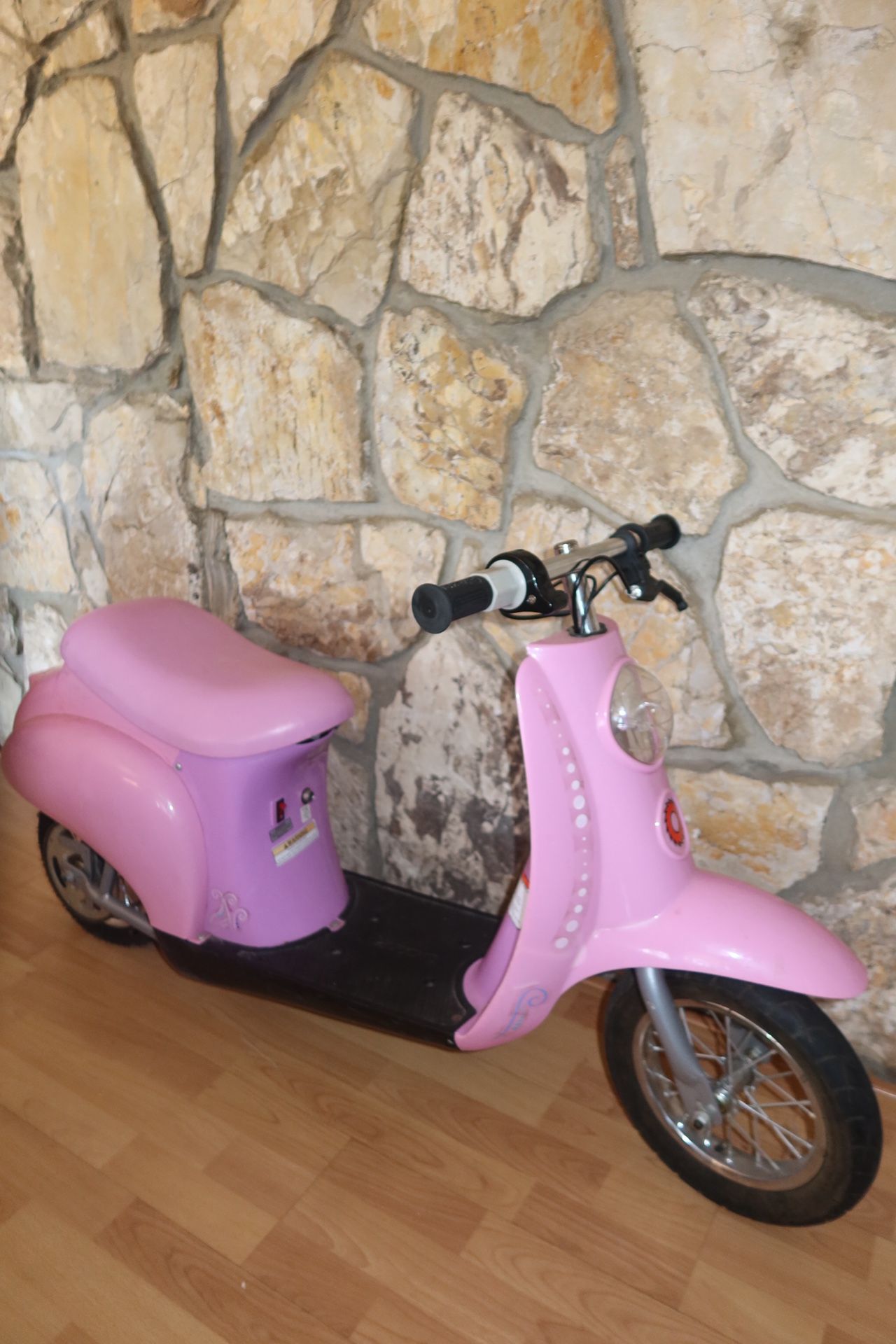 Razor Pocket Mod Miniature Euro 24V Electric Kids Ride On Retro Scooter