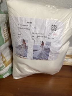 Wedding dress BRAND NEW