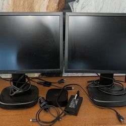 2 22 Inch Monitors with Docking Station