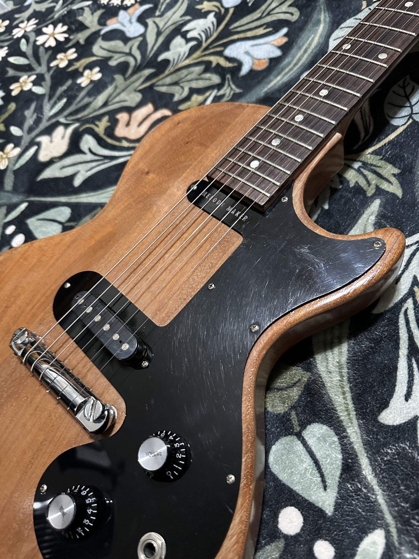 2007 Gibson Melody Maker – Single Pickup Model – Player’s Guitar
