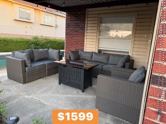 New inbox patio set (we finance and deliver)($54 down, (90 day no interest no credit check payment plan)