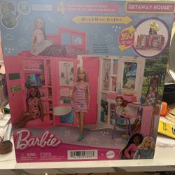 Barbie Gateway House.  25$