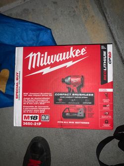 M 18 Milwaukee 1/4 hex impact driver kit