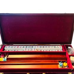 Vintage Mahjong Set w/Carrying Case 4 Racks 150 Tiles Complete Set Rare