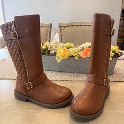 Girl Boots - Size 4