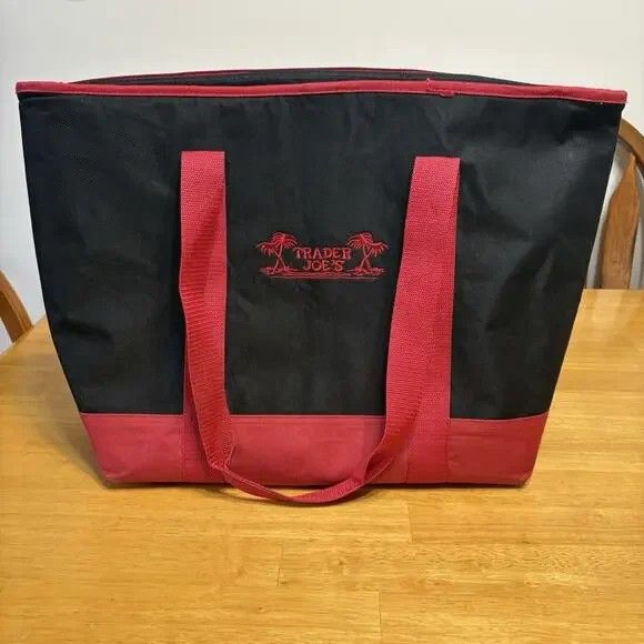 Trader Joe's Insulated Tote Shopping Bag Red Black Large 15"x13"x6" Hot Cold F5