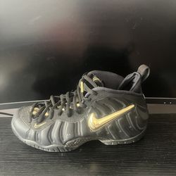 Foamposites Black and Gold 9.5