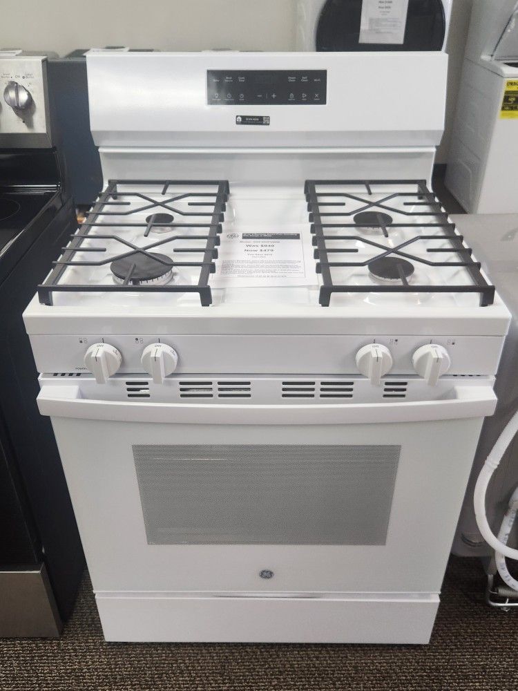30 in. 4-Burners Smart Free-Standing Gas Range in White