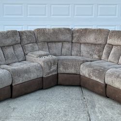 Beautiful Brown Reclining Sectional Couch!😍