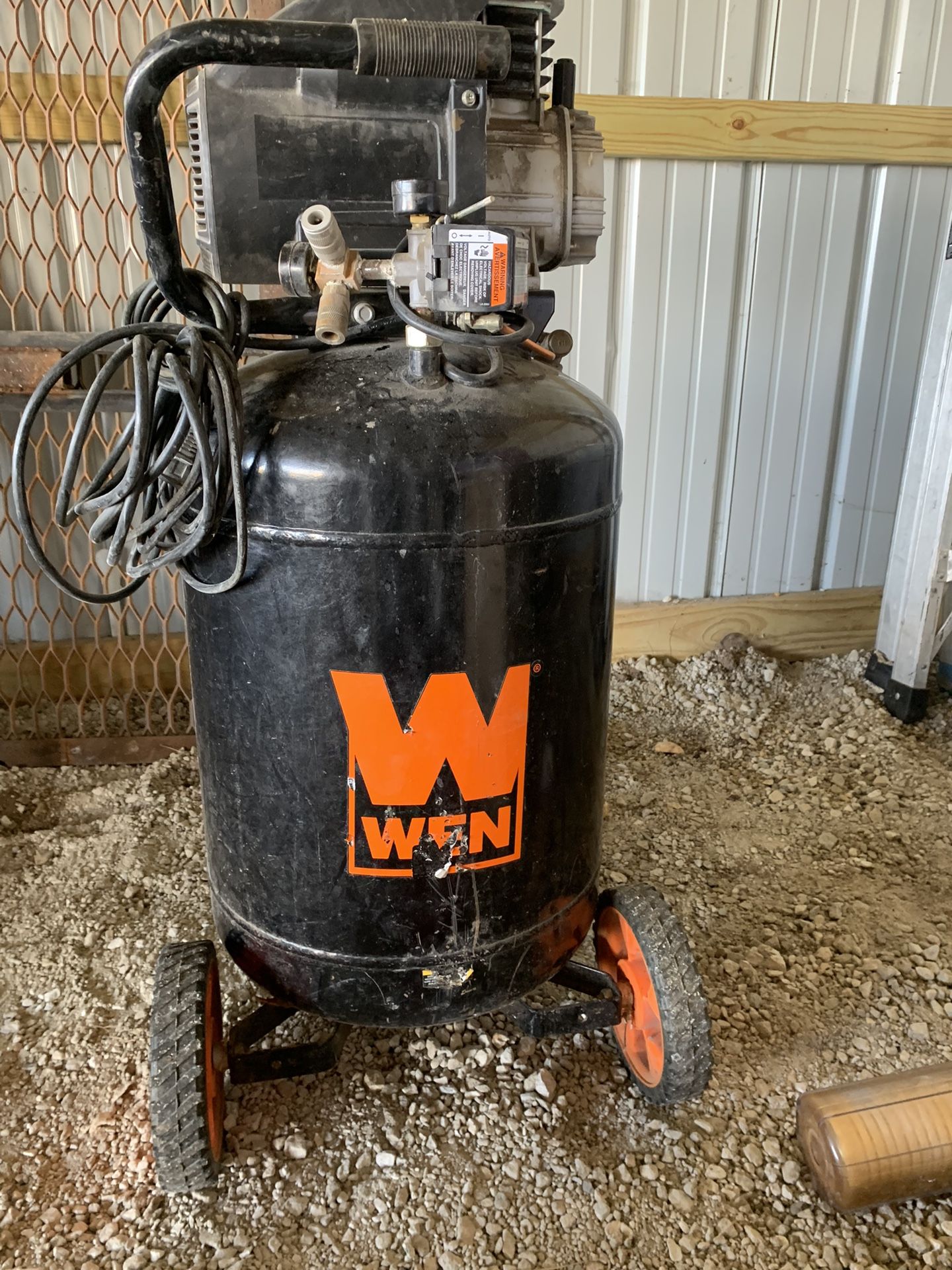 Wen 20 Gallon Air Compressor