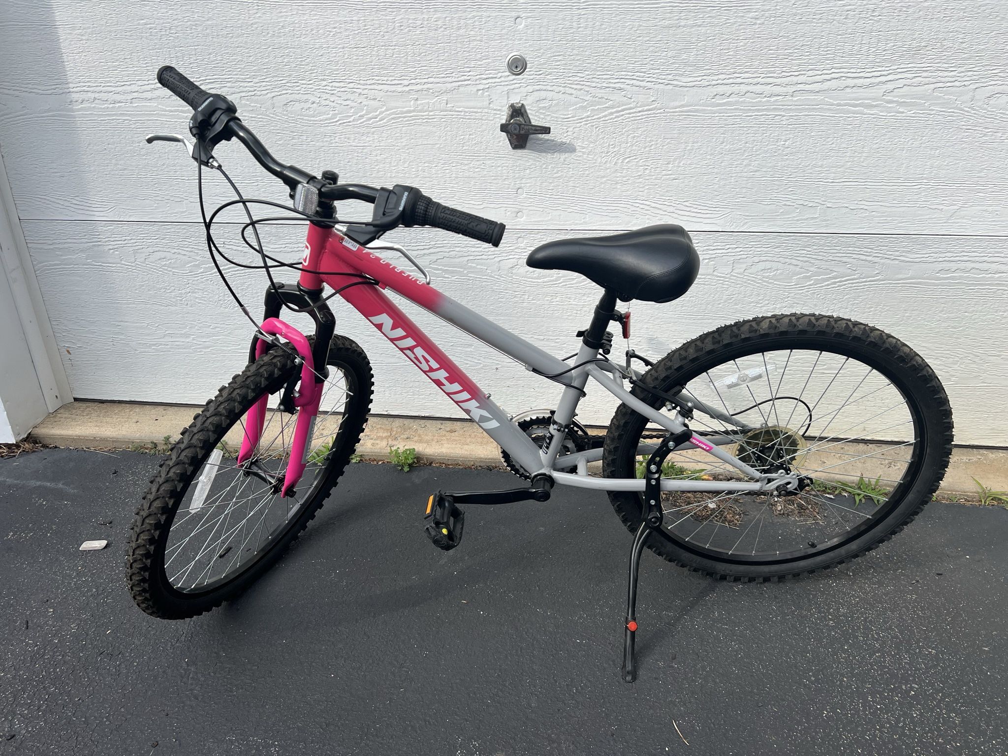 Nishiki Girls Pueblo 24” Mountain Bike