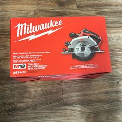 Milwaukee M18 Cordless 6 1/2” Circular Saw