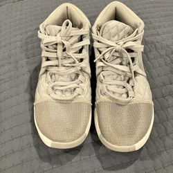 Men’s Nike Basketball Sneakers Size 9