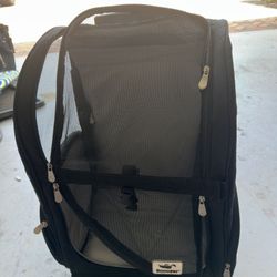 pet carrier