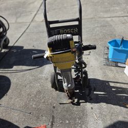 Jackhammer demolition tool