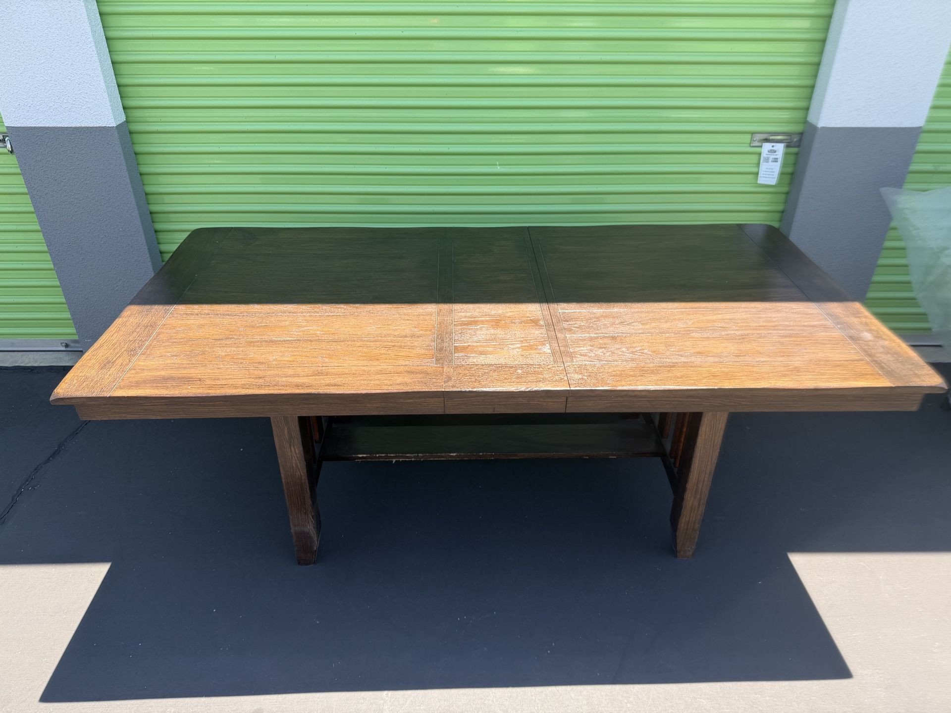 Dining Table & 4 Chairs