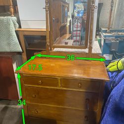 4 Drawer Dresser With Mirror 