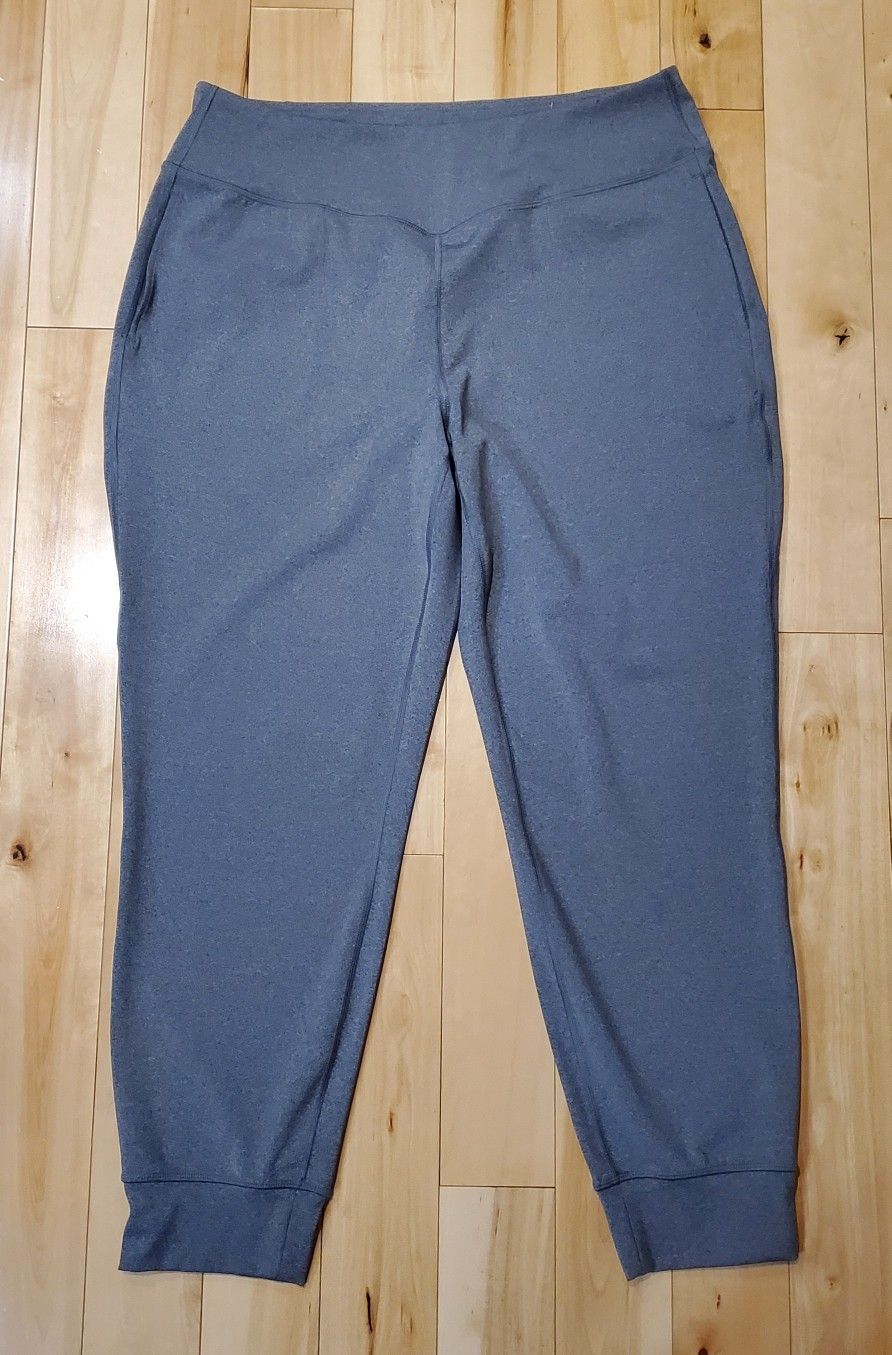 NEW Tek Gear Womens Ultrastretch Gray Joggers with Pockets (XXL)