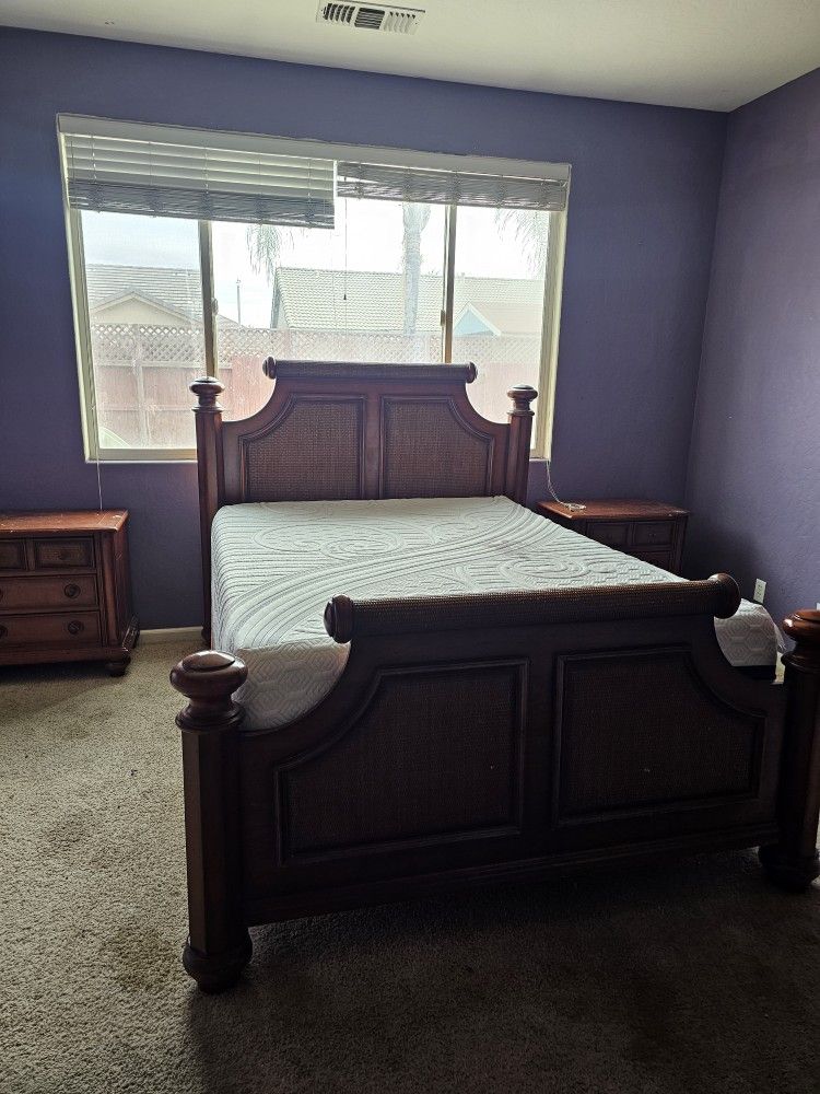 Bedroom Set. Walnut Color.