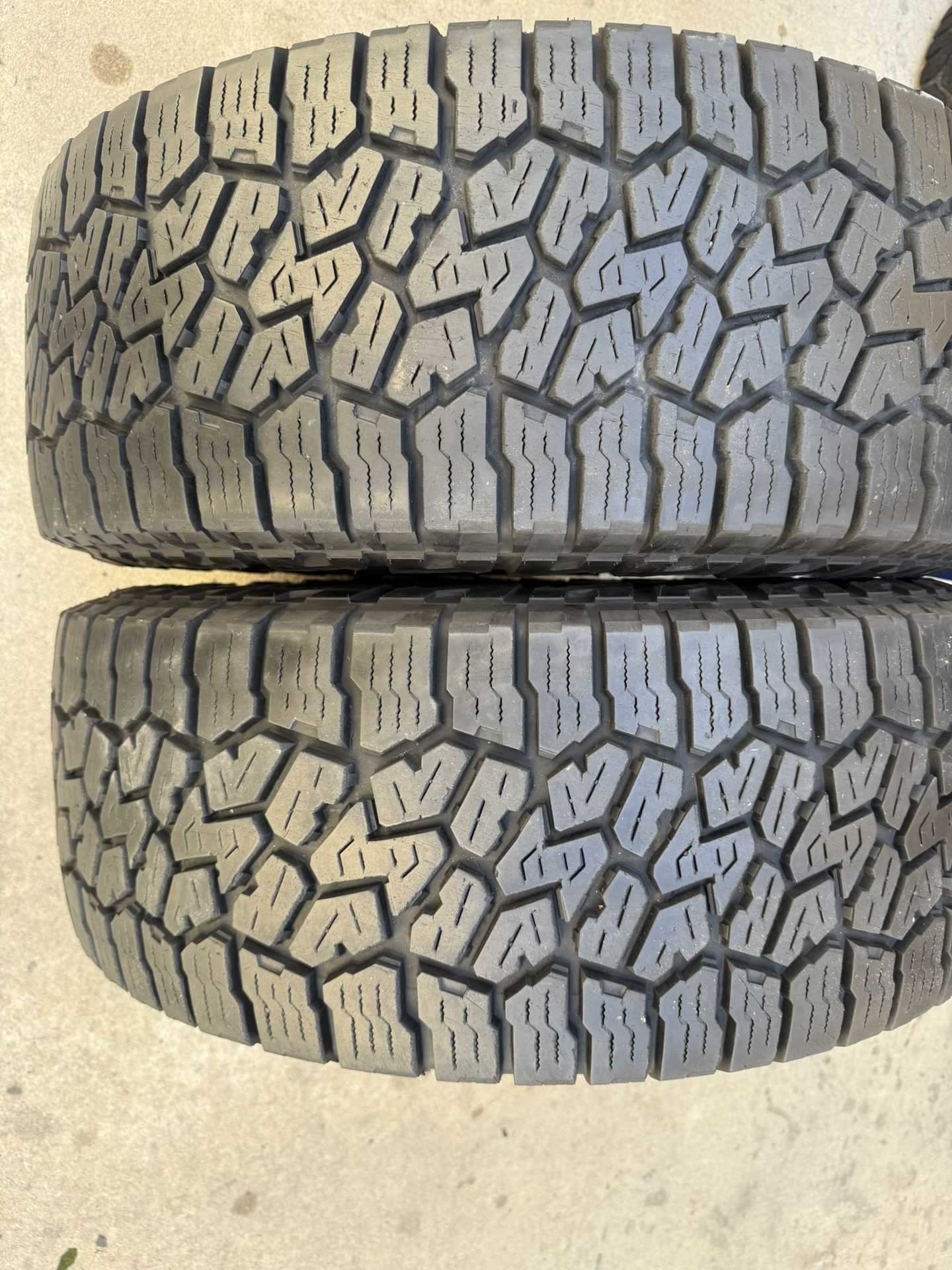 2 used tires 35x12.50r17 falken walpeack at3 free installation for Sale ...