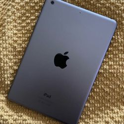 Apple iPad Mini 2 16GB PERFECT Condition Open To Reasonable Offers