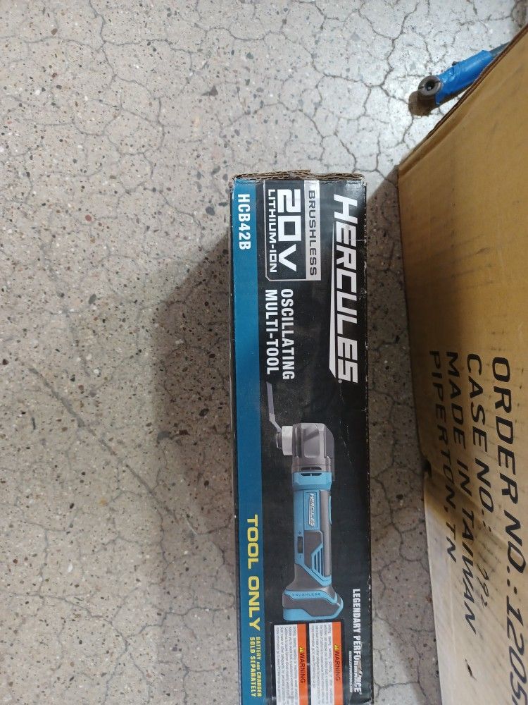 Hercules brushless 20V. Lithiumion oscillating multi tool. for Sale in