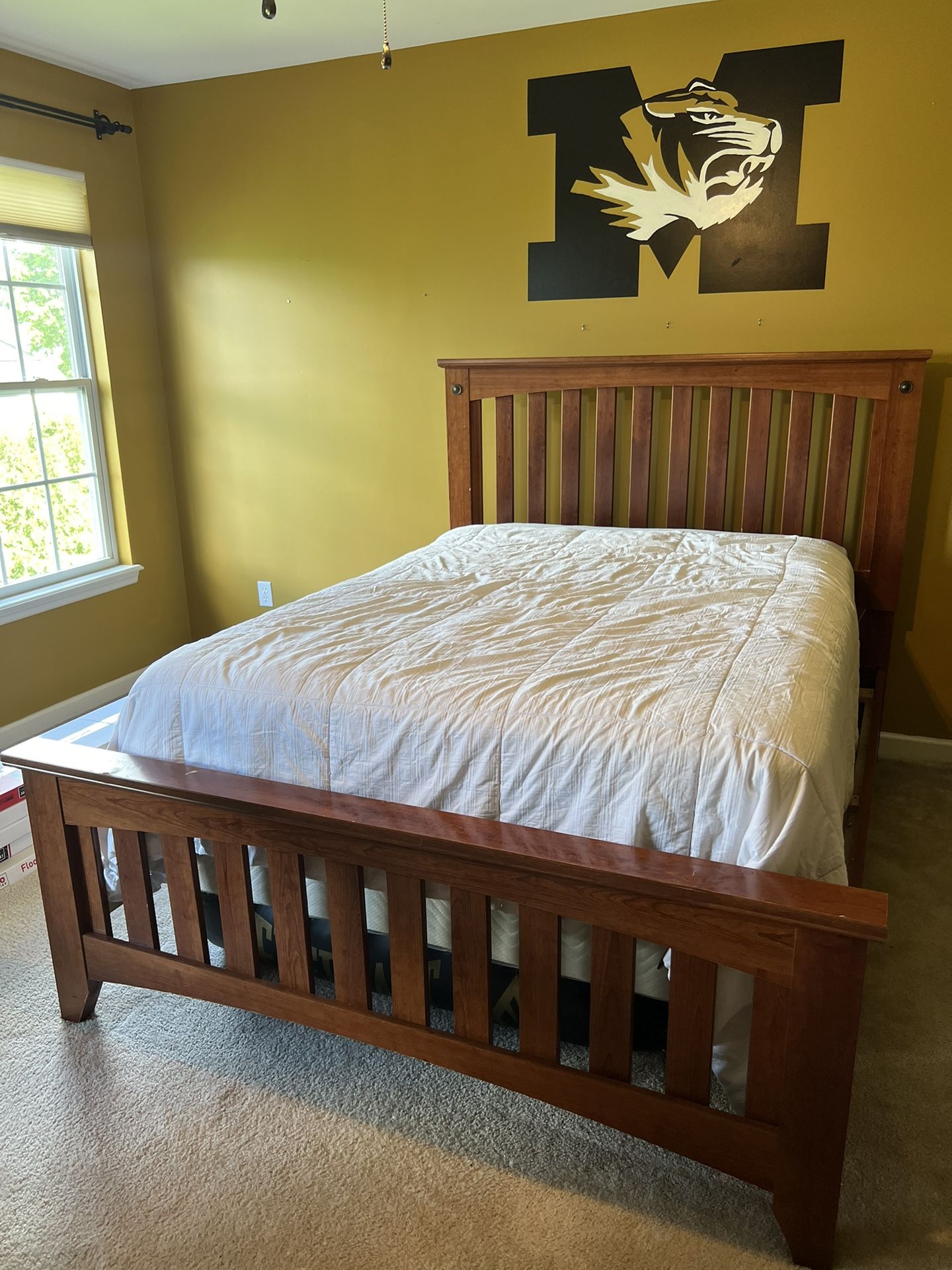 queen sized mission style bed frame 