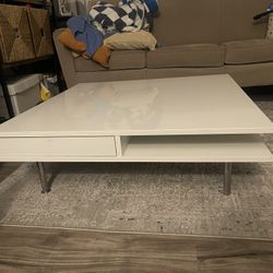 Ikea Coffee Table White Glossy Squre