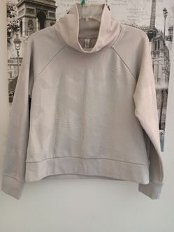 Stylish Ladies Textured Long Sleeve Pullover.