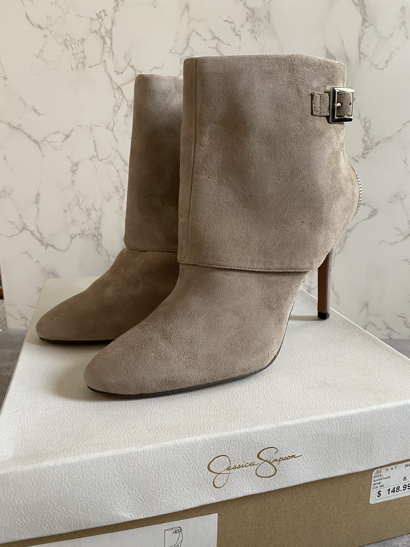 Jessica Simpson Dyers Heel Ankle Booties Women’s Size 8.5 M, Suede Taupe NIB