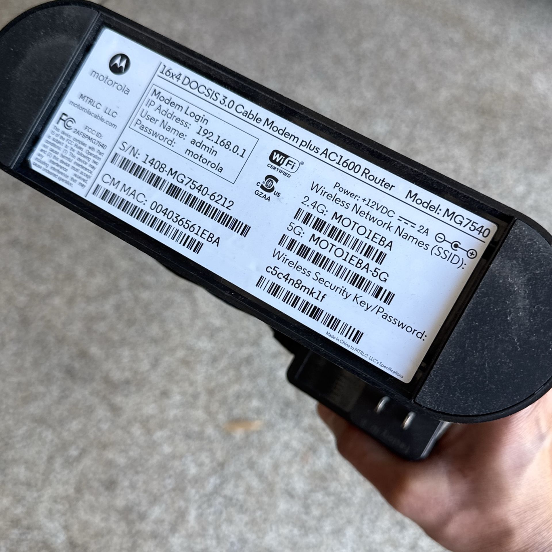 Motorola MG7540 Cable Modem + WiFi Router